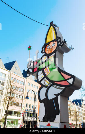 Köln, Deutschland, 24. Februar 2018: Licht Skulptur eines Karneval in Köln. Köln ist für Ihre Straße Karneval bekannt Stockfoto