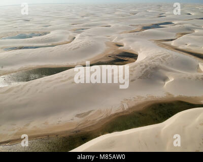 Schöne Antenne drone Ansicht von Lencois Maranhenses, Maranhao, Brasilien Stockfoto