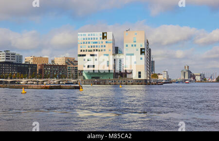 Palast der Justiz (Paleis van Justitie), von Felix Claus, IJdock, Amsterdam, Niederlande. Stockfoto