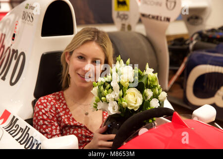 London, Großbritannien. 15 Mär, 2018. Der letzte Grand Prix von Monaco - 1993 Mc Laren-Ford MP 4/8 ein Formel 1-Monoposto, ist Z.z. auf Ausstellung bei Bonhams New Bond Street vor der Übergabe an Bonhams Monaco Verkauf am 11. Mai. Credit: Keith Larby/Alamy leben Nachrichten Stockfoto