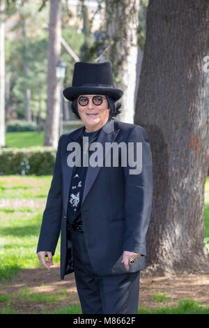 Rom, Italien. 14. März, 2018. Italienische Sänger Renato Zero an einem Fotoshooting für seinen neuen Film, ZEROVSKIJ - SOLO PER AMORE. Credit: Stephen Bisgrove/Alamy leben Nachrichten Stockfoto