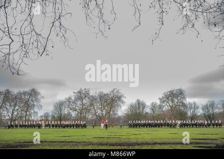 London, Großbritannien. 15. März, 2018. Die Household Cavalry Regiment montiert, der Königin montiert Bodyguard Parade im Hyde Park ihre Bereitschaft, staatliche zeremoniellen Pflichten für das Jahr zu leiten, um zu beweisen. Ihre jährliche Inspektion wurde von Major General Ben Bathurst Allgemeine Offizier befiehlt den Haushalt Abteilung durchgeführt. Credit: Guy Bell/Alamy leben Nachrichten Stockfoto