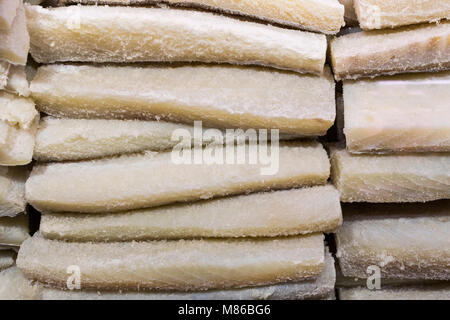 Hintergrund Der gefrorene Fischfilets der weißen Sorten auf den Atlantischen Ozean. Stockfoto