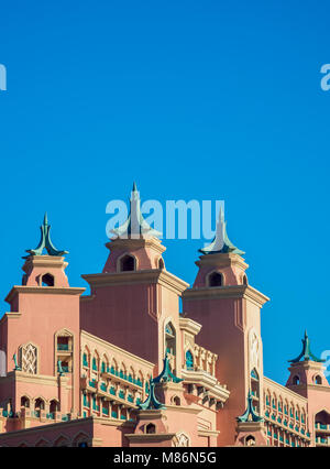 Atlantis The Palm Hotel der Luxusklasse, die künstliche Insel Palm Jumeirah, Dubai, Vereinigte Arabische Emirate Stockfoto