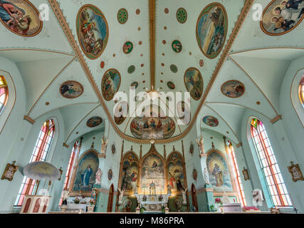 Interieur der Kirche St. Ignatius Mission in St. Ignatius, Montana, USA Stockfoto