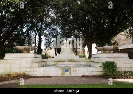 Das George V Memorial Fountain Windsor in England. Der Brunnen wurde von Sir Edwin Lutyens entworfen und wurde von König George VI. am 23. April 1937 vorgestellt. Stockfoto