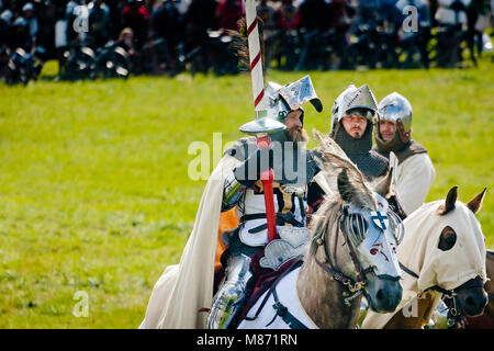 Grand Master Ulrich von Jungingen (Jarosław Struczynski) Teutonic knight 601th Jahrestag der Schlacht von Grunwald 1410. 4000 Reenactors, Polen Stockfoto