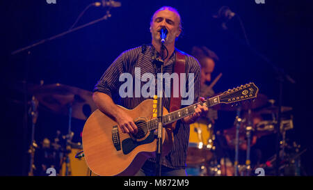 Travis spielen auf der Hauptbühne am siegreichen Festival 2016, Fareham, Hampshire Stockfoto