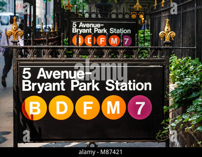 Bryant Park U-Bahnstation an der 42nd Street, Manhattan, New York Stockfoto