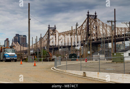 Die Queensboro Bridge, auch bekannt als 59th Street Bridge, eine Brücke über den East River von Long Island City zur Upper East Side, New York Stockfoto