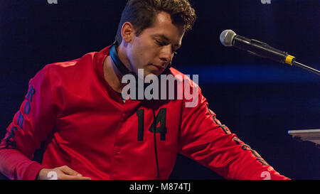 Mark Ronson spielen das Schloss Stadium an der siegreichen Festival 2016, Fareham, Hampshire Stockfoto