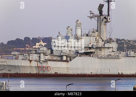 Italienischen militärischen Schiff der Marine in Taranto Docks Stockfoto