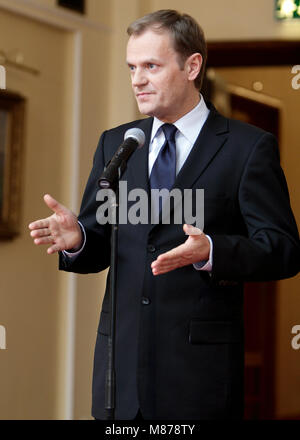 Warschau, Pommern/Ostsee/Polen - 2007/11/27: Donald Tusk, polnischer Ministerpräsident und Führer der Bürgerplattform PO während einer schrankpresseanweisung Stockfoto