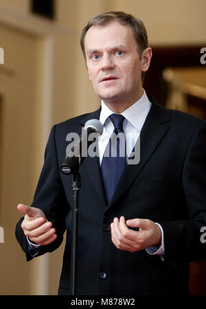 Warschau, Pommern/Ostsee/Polen - 2007/11/27: Donald Tusk, polnischer Ministerpräsident und Führer der Bürgerplattform PO während einer schrankpresseanweisung Stockfoto