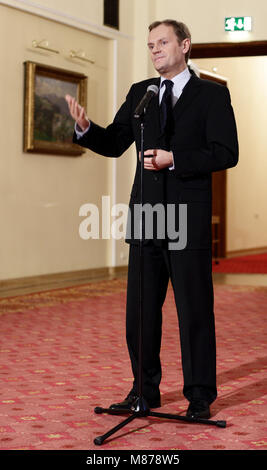 Warschau, Pommern/Ostsee/Polen - 2007/11/27: Donald Tusk, polnischer Ministerpräsident und Führer der Bürgerplattform PO während einer schrankpresseanweisung Stockfoto