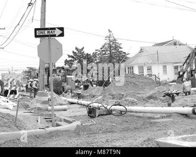 Post-Sturm ähnliche Katastrophe Reparatur in New Jersey nach "Andy". Stockfoto