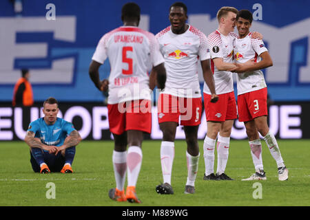 Sankt Petersburg, Russland. 15 Mär, 2018. Die Spieler von RB Leipzig feiert nach der UEFA Europa League Runde 16 2. bein Fußballspiel zwischen FC Zenit Sankt Petersburg und RB Leipzig bei Saint Petersburg Stadion endete. Quelle: Igor Russak/SOPA Images/ZUMA Draht/Alamy leben Nachrichten Stockfoto