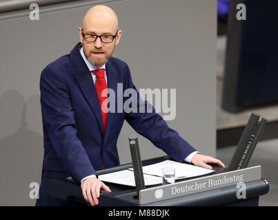 Berlin, Deutschland. 16 Mär, 2018. 16 März 2018, Deutschland, Berlin: Peter Tauber der Christlich Demokratischen Union (CDU) spricht im Deutschen Bundestag. Themen der heutigen Sitzung gehören deutsche militärische Operationen in den Mittelmeerländern und der Vorschlag der AfD für umfangreiche Grenzkontrollen. Foto: Wolfgang Kumm/dpa Quelle: dpa Picture alliance/Alamy leben Nachrichten Stockfoto