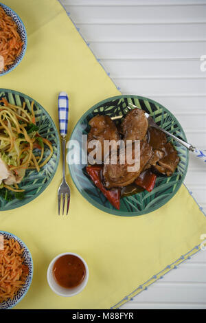 Flach essen Fotografie mit traditionelle chinesische Gerichte Stockfoto