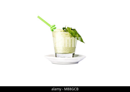 Frisches Grün apple Smoothies mit einem Strohhalm. Stockfoto