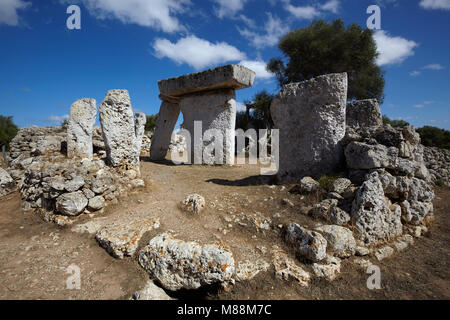 Die megalithischen monolith Steine im Talatí de Dalt Siedlung, Menorca, Balearen, Spanien Stockfoto