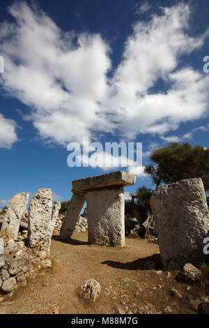 Die megalithischen monolith Steine im Talatí de Dalt Siedlung, Menorca, Balearen, Spanien Stockfoto