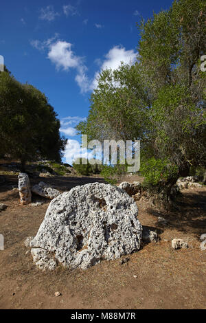 Die megalithischen monolith Steine im Talatí de Dalt Siedlung, Menorca, Balearen, Spanien Stockfoto