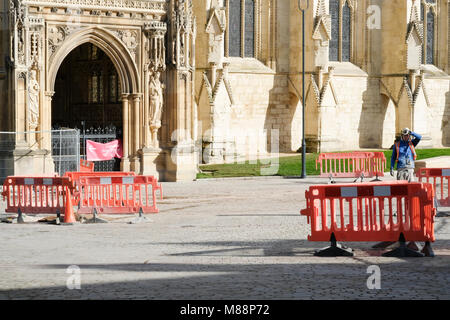 Die Kathedrale von Gloucester einschließlich Wiederherstellung und Erhaltung laufende Arbeiten Stockfoto