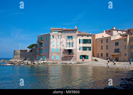 Tour Vieille, der alte Hafen von Saint Tropez, Côte d'Azur, Südfrankreich, Cote d'Azur, Frankreich, Europa Stockfoto