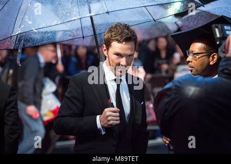 London, UK, 8. Oktober 2014, Benedict Cumberbatch, "die Nachahmung Spiel 'Opening Night Gala der BFI London Film Festival. Mariusz Goslicki/Alamy Stockfoto