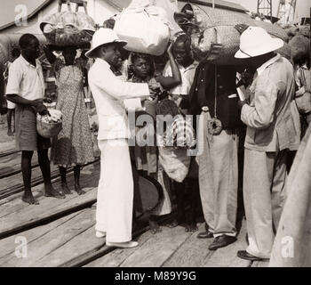 1940 East Africa - passagierfähre Robert Coryndon, die über den Lake Albert zwischen Uganda und der belgischen Kongo (heute DR Kongo) gesegelt Stockfoto