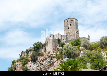 Počitelj oder Pocitelj antiken Stadt in der Nähe von Mostar, Bosnien und Herzegowina Stockfoto