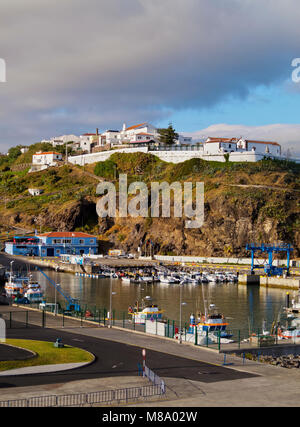 Hafen von Vila do Porto, Santa Maria Island, Azoren, Portugal Stockfoto