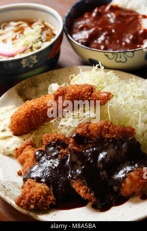 Miso Katsu, Kishimen flache Schüssel Nudeln und Schwärmerisch, Nagoya Küche, Präfektur Aichi, Japan Stockfoto