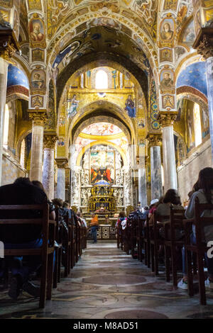 Decke mit dem Byzantinischen Mosaiken und der Christus Pantokrator in Kirche Martorana. Palermo, Sizilien. Italien Stockfoto