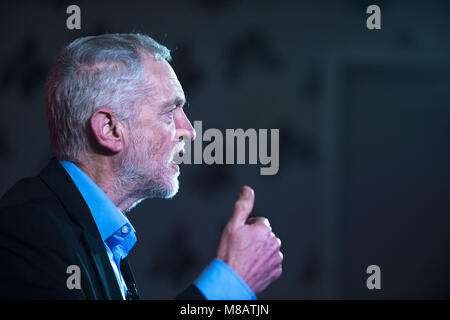 Der Führer der Jeremy Corbyn und Richard Leonard sprechen bei einer Wahlkampfveranstaltung in Midlothian, an Shottstown Bergleute Tierschutz Hallen. Mit: Jeremy Corbyn Wo: Penicuik Mid Lothian, Großbritannien Wann: 12 Feb 2018 Credit: Euan Kirsche / WANN Stockfoto