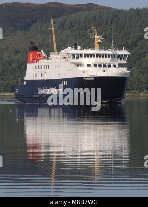 Caledonian MacBrayne's MV Finlaggan am Fährhafen Kennacraig Ankunft auf der Halbinsel Kintyre in Argyll and Bute. Stockfoto