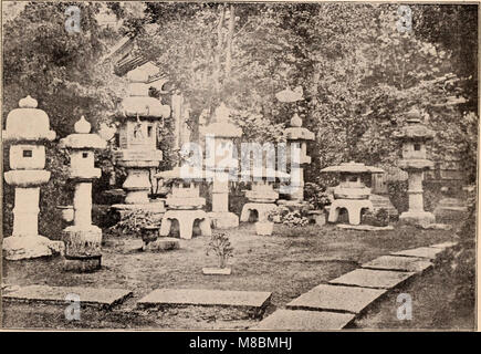 Dieser Katalog der Yokohama Nursery Co. Enthält detaillierte Beschreibungen von blühenden Bäumen, Sträuchern, Zwiebeln, Kräutern und anderen Pflanzen, die zum Verkauf angeboten werden, und dient als Ressource für Gärtner und Gartenbauunternehmen. Stockfoto