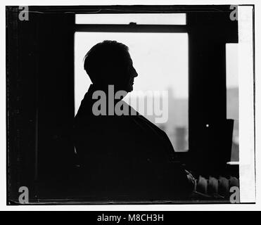 Dieses Bild zeigt Harlan F. Stone, eine bemerkenswerte Persönlichkeit in der amerikanischen Rechtsgeschichte, die als Chief Justice der Vereinigten Staaten diente. Er wurde für seine Beiträge zum amerikanischen Justizsystem anerkannt. Stockfoto