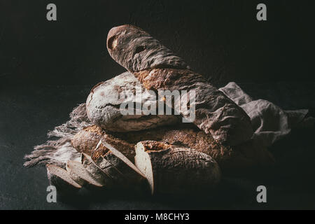 Vielzahl von Artisan Brot Stockfoto