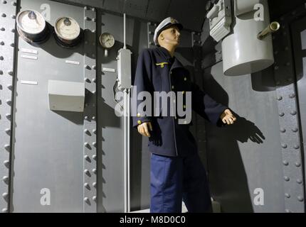 MAMERKI, Polen - 31. Mai: Replik des Control Center von U-BOOT in deutschen Bunker in Mamerki, Polen hat am 31. Mai 2015. Ausstellung ist in Head Stockfoto