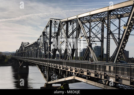 Alexandra Brücke in Ottawa. Stockfoto