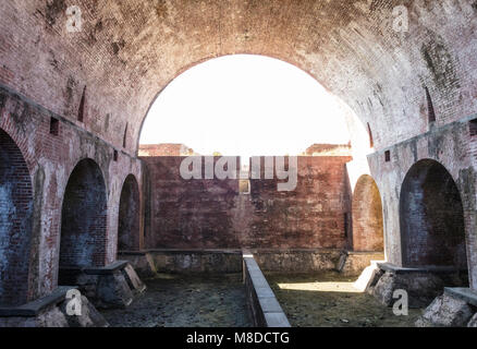 Ein Blick auf die Powder Magazine am Fort Jefferson, Dry Tortugas National Park, Florida. Stockfoto