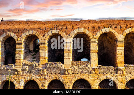 Die wunderschöne römische Amphitheater im Zentrum von Verona, Italien Stockfoto