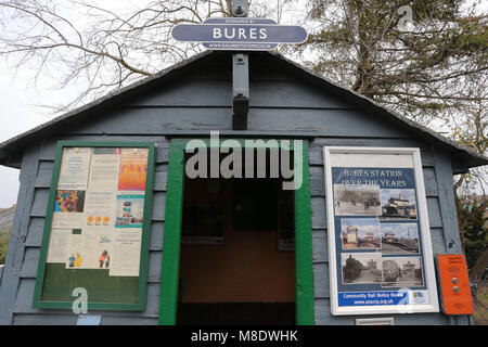 Bures Bahnhof ist auf der Gainsborough Linie, einen Abzweig aus der Großen Östlichen Hauptleitung im Osten Englands, die das Dorf von Bures, Stockfoto