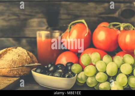 Gesundes Frühstück Zutaten, vegetarische Lebensmittel, Obst und Gemüse Stockfoto