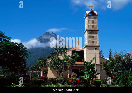 La Fortuna De San Carlos mit Arenal Vulkan im Hintergrund, Costa Rica Stockfoto