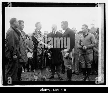 Pres. Coolidge, Sec. Wochen & Links Smith, (9-9-24) LOC npcc. 12088 Stockfoto