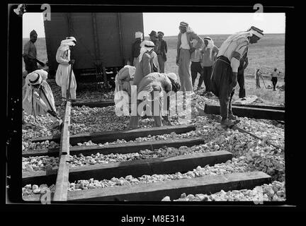 Reparaturen an Lydda-Jerusalem Eisenbahn, Sept. 5, '38 LOC 18680 matpc. Stockfoto