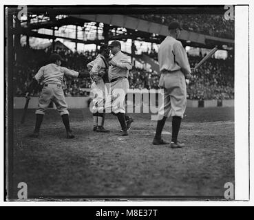 Ruth scoring 1 Home Run, 4-21-24 LOC npcc. 11110 Stockfoto